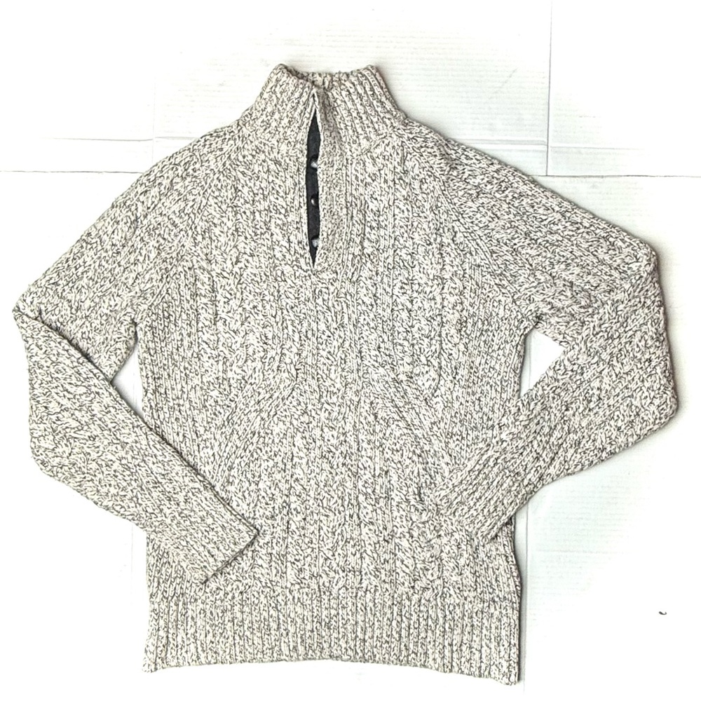 Banana Republic Italian Yarn Womens Medium Gray 1/4 Button Pullover Sweater Wool
